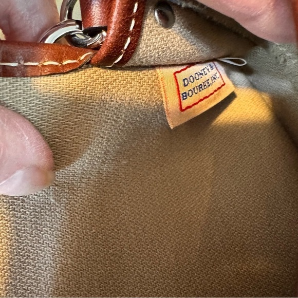 Dooney & Bourke Genuine darling wristlet,cotton denim, genuine leather trim😘 - Picture 7 of 9